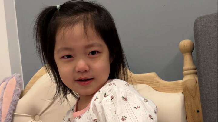 The bond between the daughter and her Thai nanny is truly enviable—Xiaofang would surely burst into 