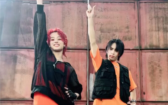 【アナタシアTikTok】Dancing the zombie dance 🐧😈