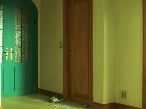 เขาลืมไปแล้วหรือเปล่านะว่าตัวเองแต่งงานแล้ว