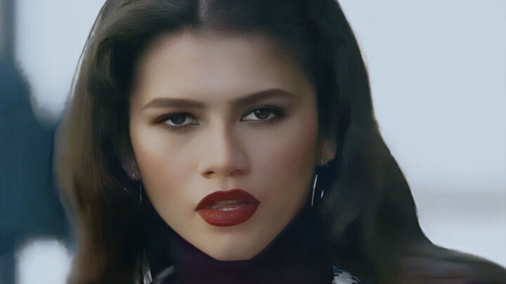 I’ll be heartbroken if anyone hasn’t seen this Zendaya video, okay? Please, Zendaya, get with me alr