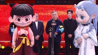 虚伪的名利场我儿站边上就够了