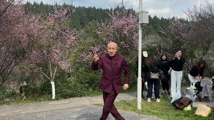 Selamat datang semuanya di kampung halaman Zhang Lan di Xichong untuk menikmati bunga persik! #langk