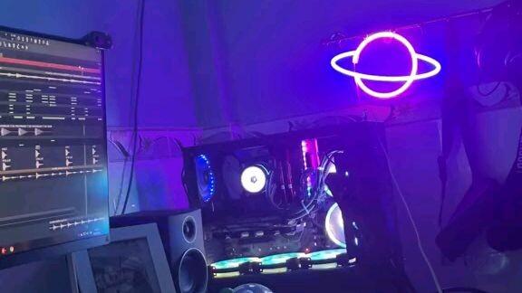 nếu bạn là một người ngủ say thì hãy đặt báo thức này 🤭