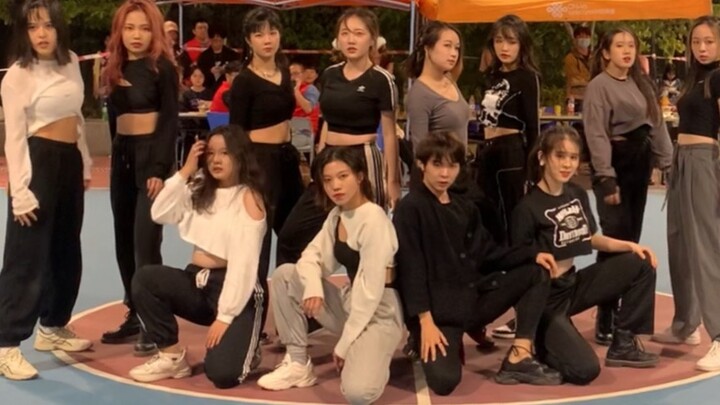 12 เทพธิดาแห่งดวงจันทร์เสด็จลงมา｜Loona-PTT (Paint the Town)｜【สมาคมการเต้นรำเกาหลี JNU】