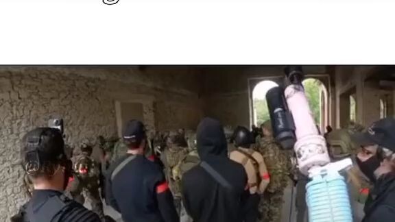 waduh 😅😅😅tak bahaya tak?