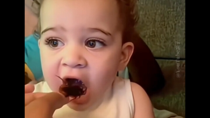 สำหรับลูกน้อยแล้ว อะไรก็สามารถเอาเข้าปากได้หมดเลย…🥲