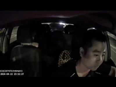 Sopirnya benar-benar tenang