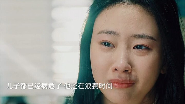 Anaknya dalam kondisi kritis dan membutuhkan tanda tangan, tapi sang ayah yang sangat manja pada ibu