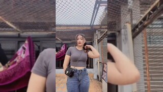 Hot keliatan Belahannya!!!!