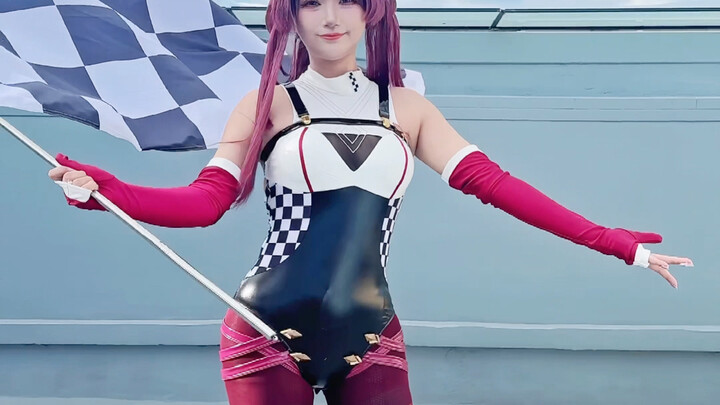 Kafka’s race suit cosplay, promised to you for 400k fans, is finally here!