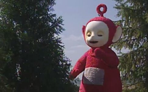 【Teletubbies】Xiaobo likes green trees and hugs them