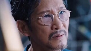 "Tidak seorang pun bisa mengkhianati Paman Dong!"