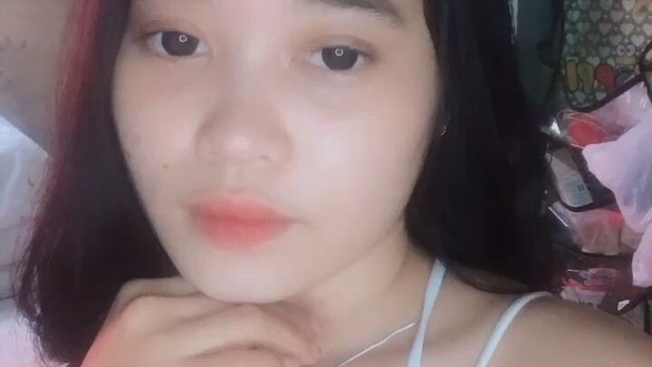 Nyanyi kuyy hehe tapi lipsinh aja yah😂😂