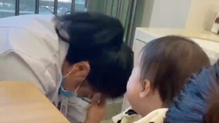 带社牛宝宝去体个检都能把医生给整不会了！