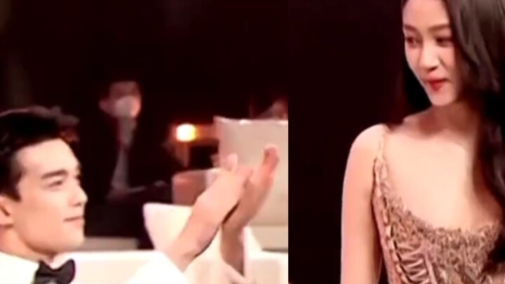 He’s still, just like before, applauding her in the midst of a bustling crowd [Wu Lei × Guan Xiaoton