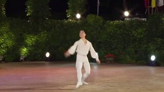 Lin Junyong, satu-satunya penari Tiongkok dalam sejarah Opera Paris yang berusia berabad-abad