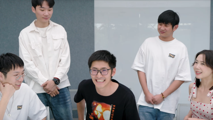 Dynamic video | First performance after taking magic class?
