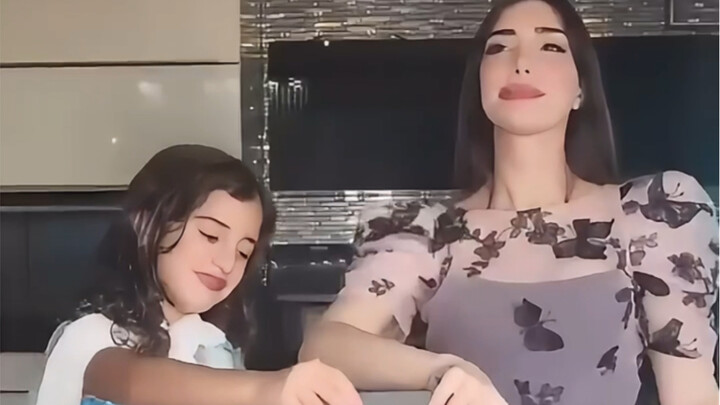 “Không cần phải chê người này khen người kia”