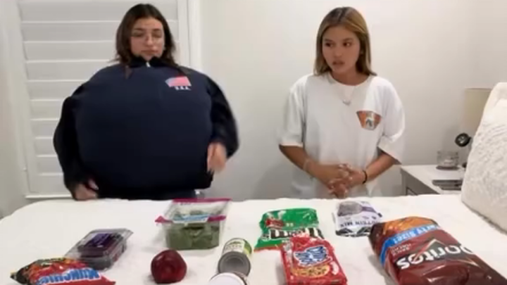 นี่คือใครกันนะ ยากจังเลย猜