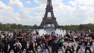 If you can't dance "MANIAC," you'd be embarrassed to go to Paris! Stray Kids' random dance, a huge c