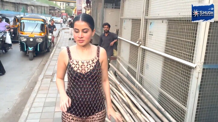Urfi Javed की राजमा वाली ड्रेस, Spotted In Andheri