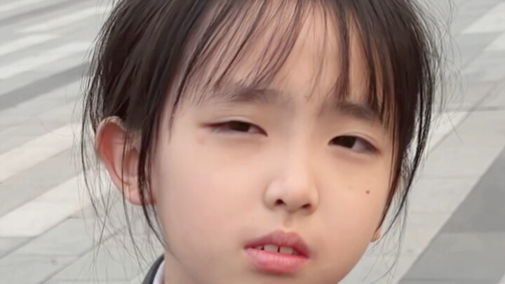 I advise you not to meddle in other people's business (｡ì _ í｡)
