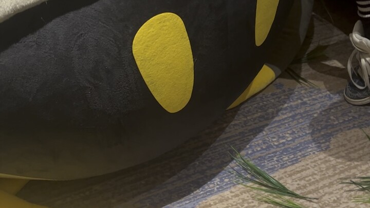 Making crafts with Big Halibut: It’s a rock crab!