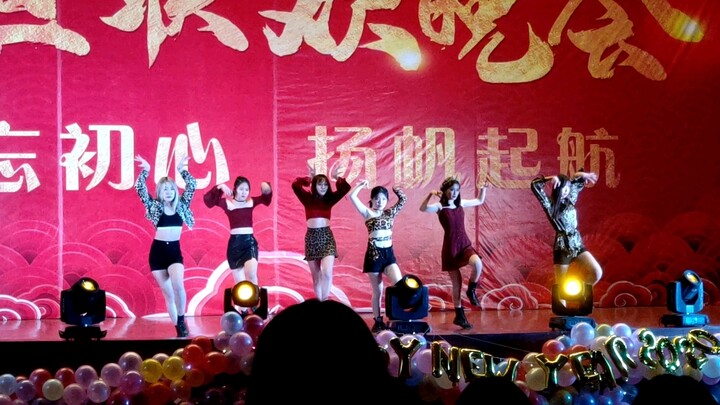 رقصة الأطفال المقتبسة من "lion" هي الأفضل في قلبي!!! لا أعرف ما إذا كانت ستتاح لي فرصة أخرى للرقص بم