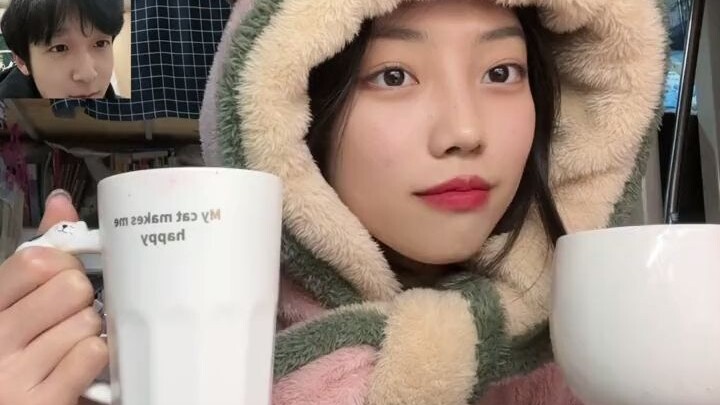 Who wouldn't be confused after watching this?