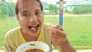 สวัสดีค่ะ วันนี้ นุ่น ทำก๋วยเตี๋ยวไก่ นะคะ