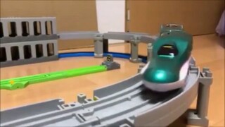 やくにたつきかんしゃ