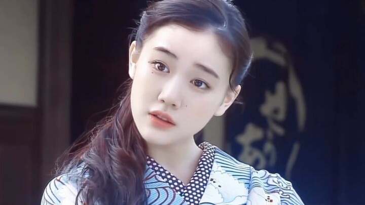 Cười chết mất, đây là khuôn mặt được ghép từ những đường nét bình thường ư!