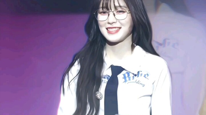 Kamu punya selera, kamu punya segalanya. #kacamata tidak disukai semua orang #OhMyGirl #崔乂园Arin