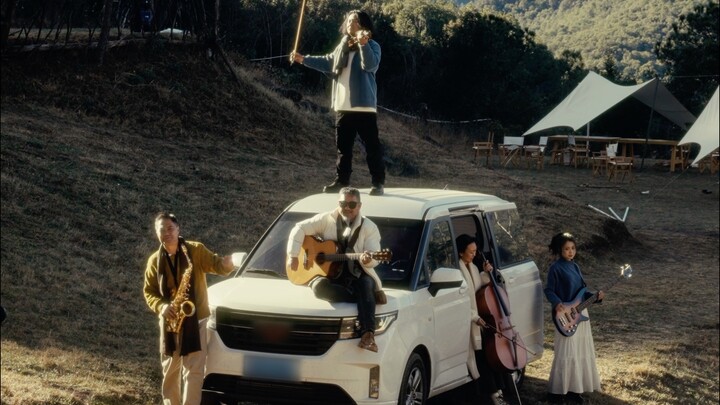 “Kalau lupa seseorang, apa yang lebih dulu dilupakan: kelebihan atau kekurangannya?”