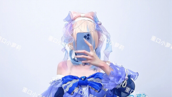 月亮照回湖心，野鹤奔向闲云