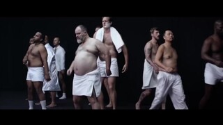 继肯德基母亲节奇葩广告后，又一部关于父亲节的辣眼睛广告