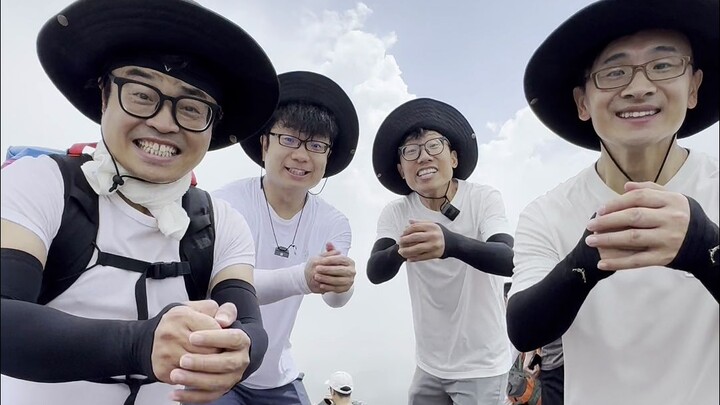 Carry you down Mount Huangshan