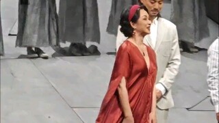 金姐的优雅真是刻到骨子里了，苍天真的欠我金姐一个女...