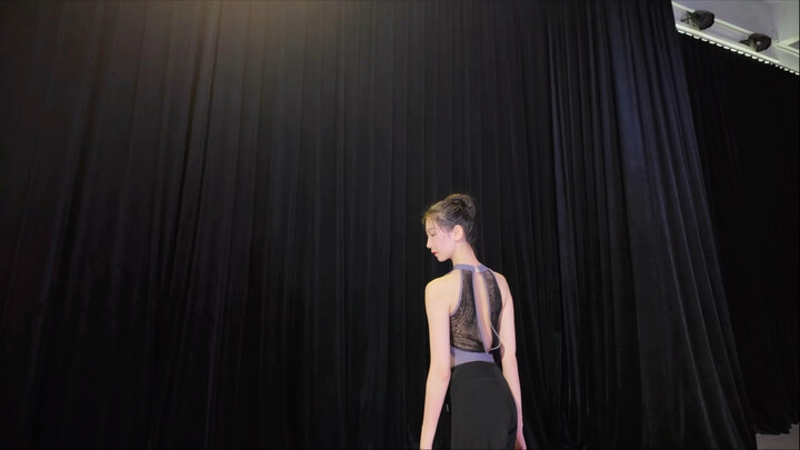 Mencoba tantangan ini, emang udah nggak bisa lompat lagi～