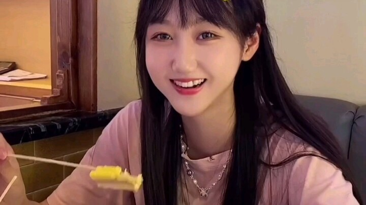 Gadis-gadis kelahiran 2000-an yang bertemu aku memang berbeda dari para kakak!