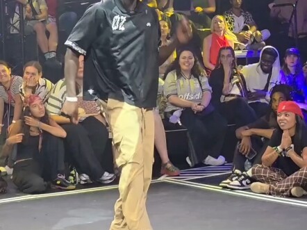 【神人。。】candyman穿拖鞋参加sdf海选：