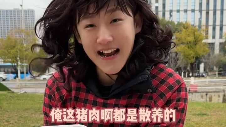 Gặp một sinh viên bán sủi cảo bắp cải thịt lợn