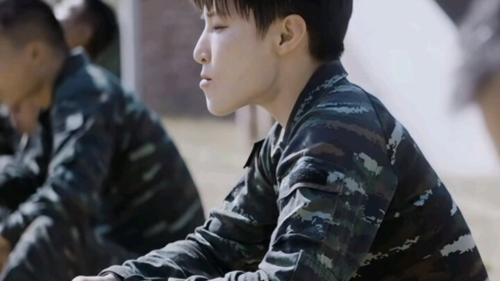 ปี 2023 แล้ว ยังมีใครบ้างที่ยังไม่โดนสาวทหาร กัวเสี่ยวเสี่ยว ทำให้หลงเสน่ห์จนใจละลาย