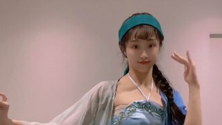 "Phiếu trải nghiệm Pháp Hải" Cuộc sống quá khứ và hiện tại Rắn xanh nhảy múa như khói Con rắn dầu nh
