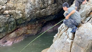 البقاء على جزيرة مهجورة: صناعة جهاز إضاءة يعمل بالطاقة الكهرومائية