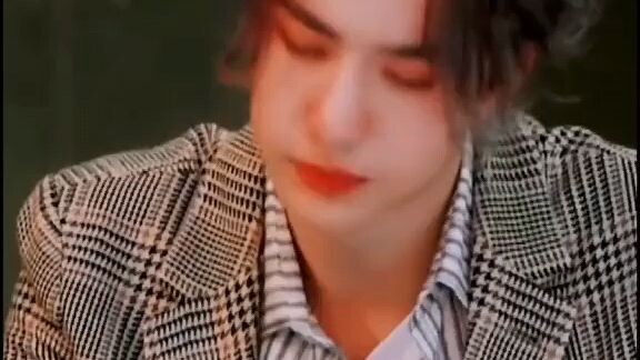 หวังอี้ป๋อ王一博wangyibo น่ารัก💚💚🦁🦁