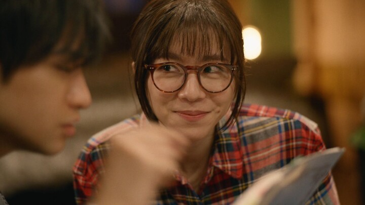 『milet』 gặp cô gái cứ nhìn bạn như thế khi chia sẻ sở thích của mình, nhất định phải rước cô ấy về l
