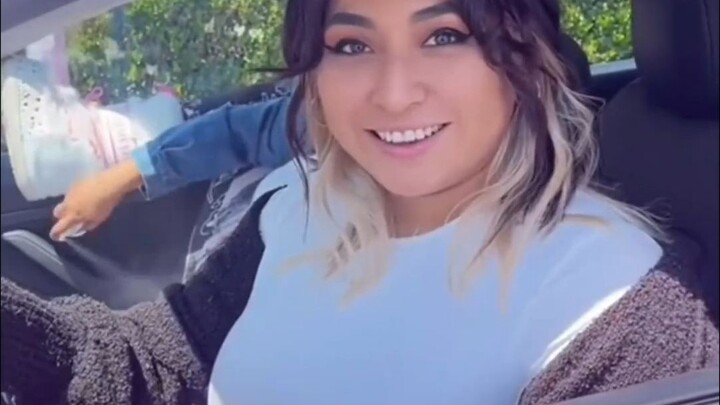 "Kajian Video Abstrak Kocak dari Luar Negeri" #95