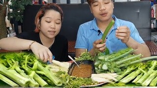 Ăn Ngọn Đu Đủ Thay 1 Bữa Tiết Canh