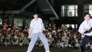 Military training welcome dance! Dangerous party!!! Welcome to apply for Jishou University, the seni